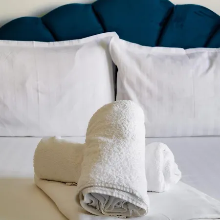 Black Sea Beach&pool Premium Suit Apartman Năvodari