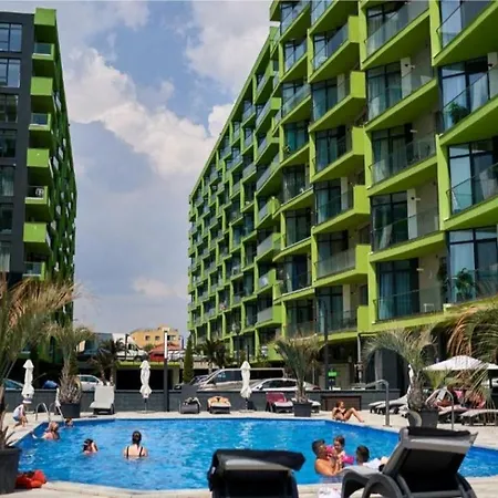 Black Sea Beach&pool Premium Suit Apartman